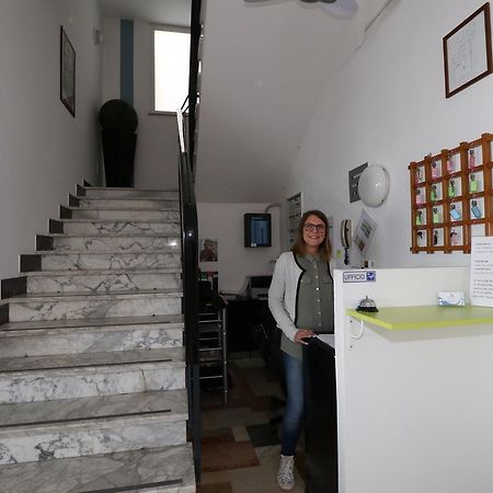 Hotel Urano กัตตอลิกา ภายนอก รูปภาพ