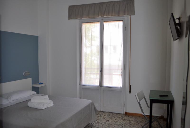 Hotel Urano กัตตอลิกา ภายนอก รูปภาพ