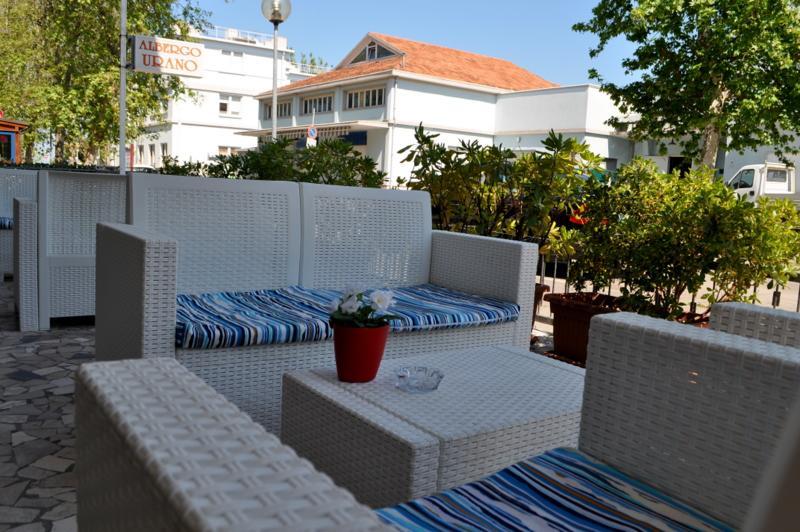 Hotel Urano กัตตอลิกา ภายนอก รูปภาพ