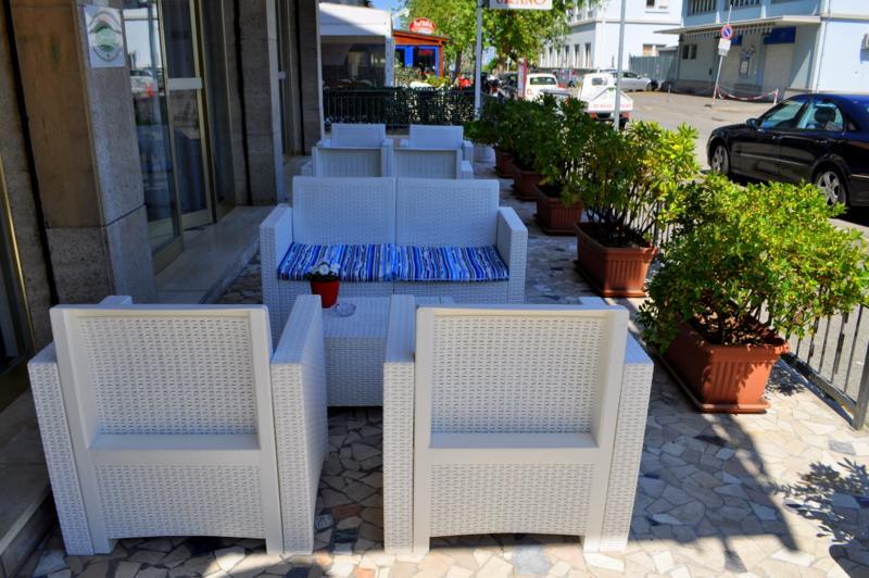 Hotel Urano กัตตอลิกา ภายนอก รูปภาพ