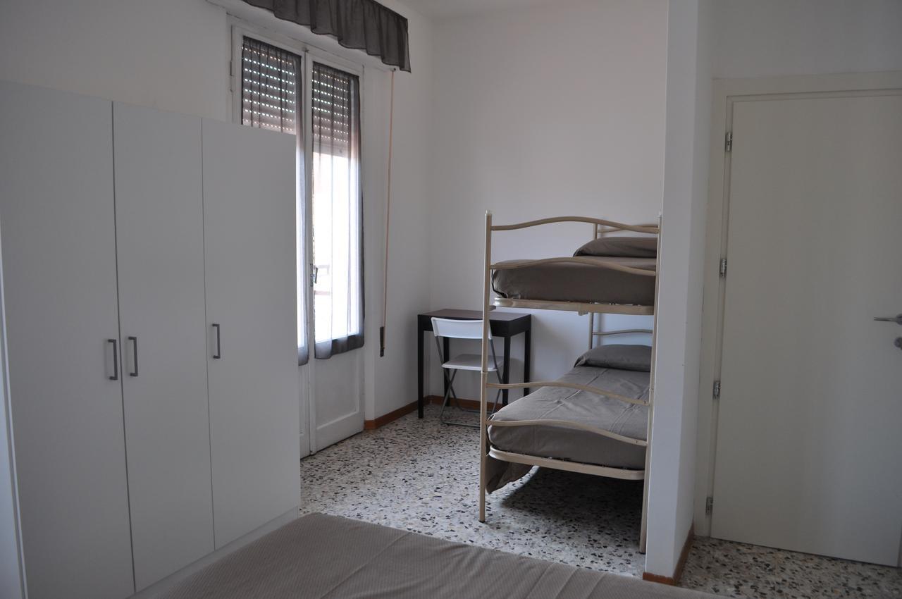Hotel Urano กัตตอลิกา ภายนอก รูปภาพ