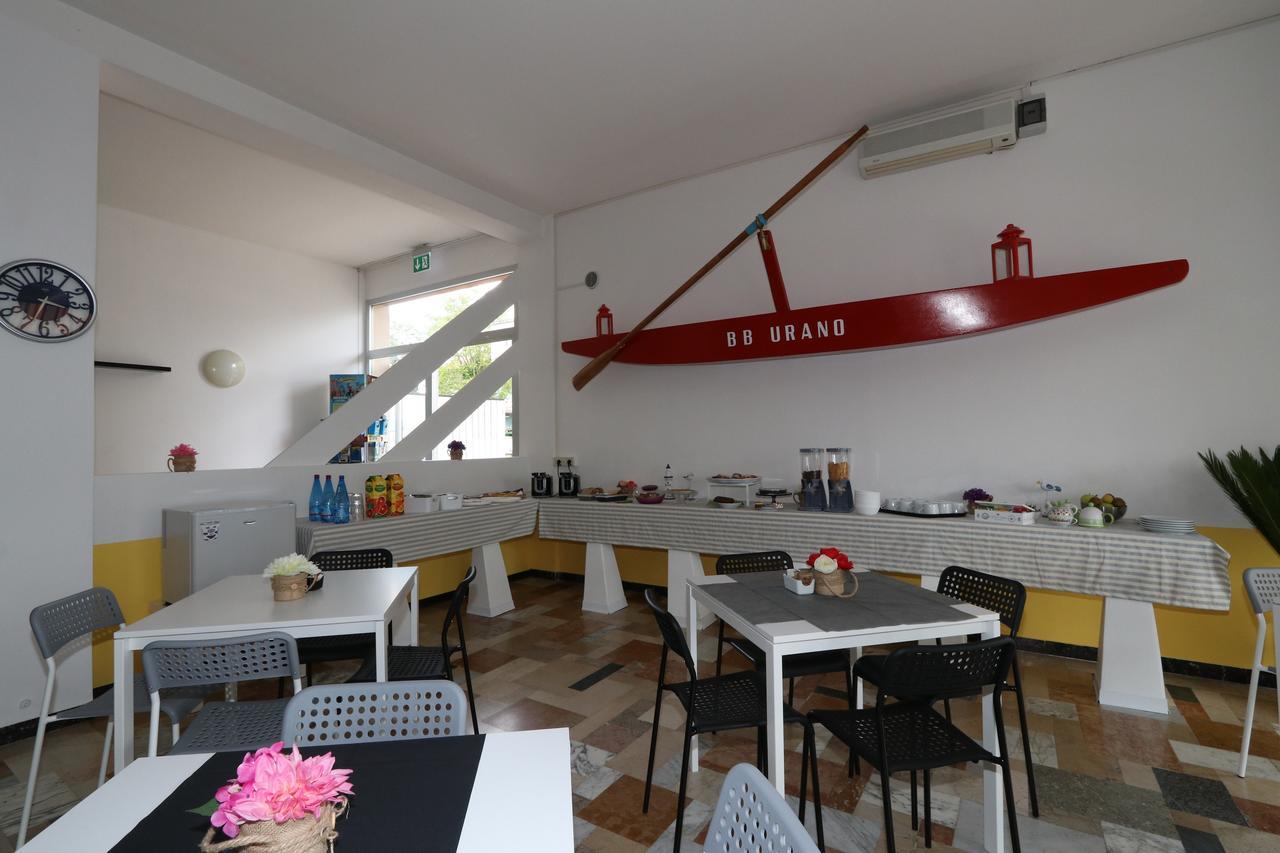 Hotel Urano กัตตอลิกา ภายนอก รูปภาพ