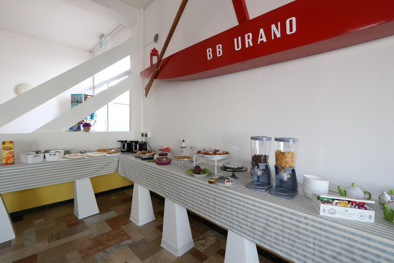 Hotel Urano กัตตอลิกา ภายนอก รูปภาพ