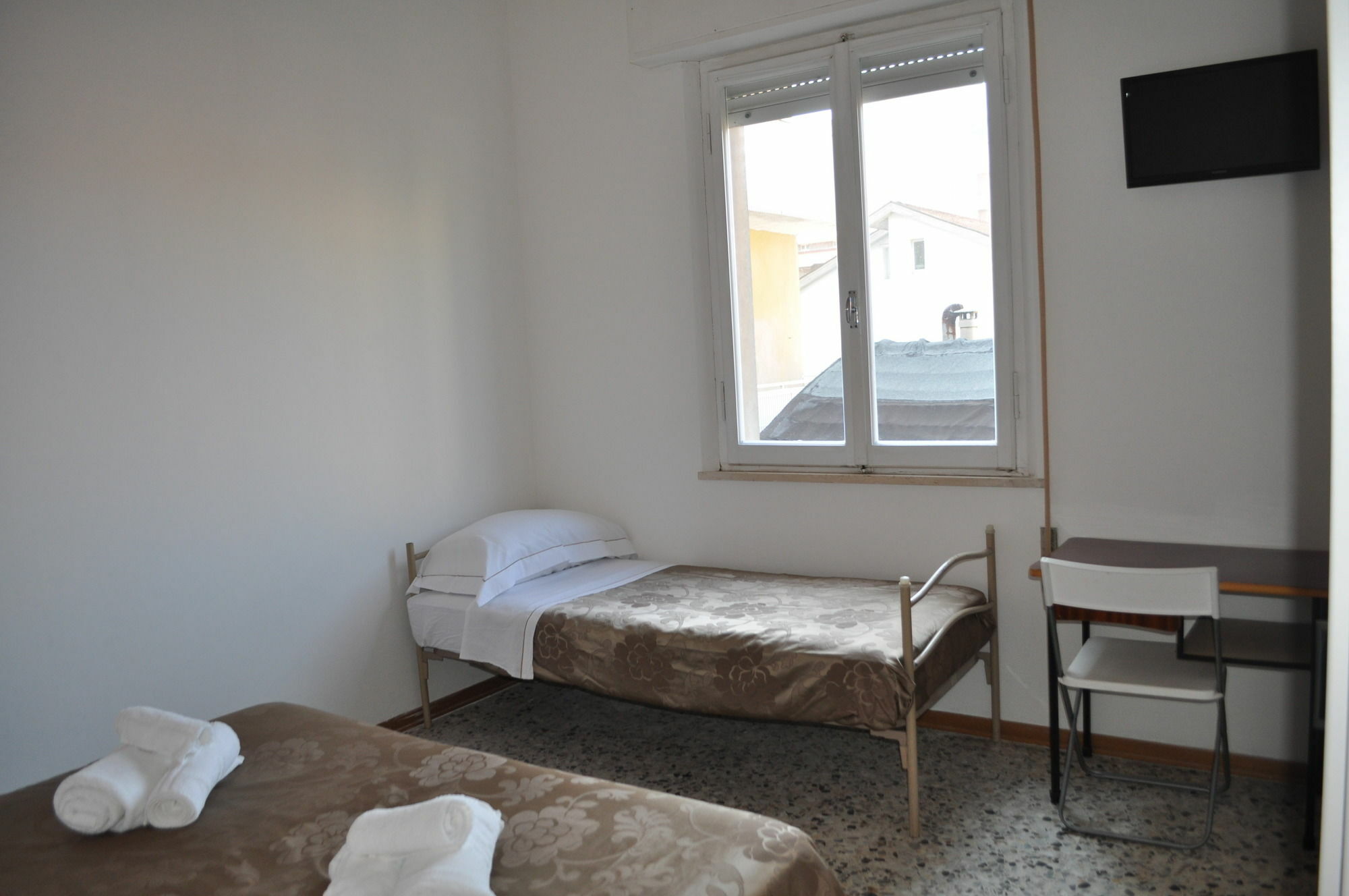 Hotel Urano กัตตอลิกา ภายนอก รูปภาพ